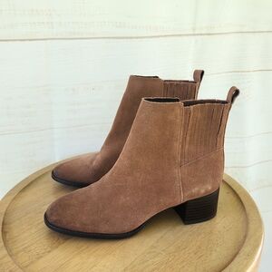 Sam Edelman Kaiti Suede Chelsea Booties